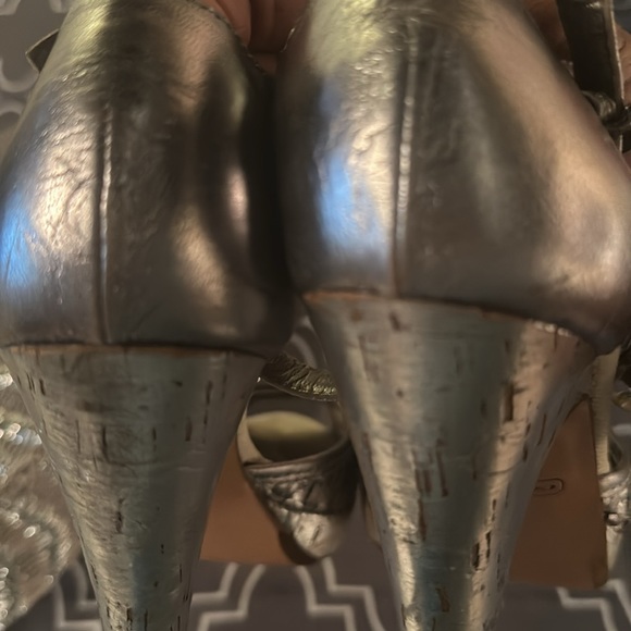 🩷🩷🩷Beautiful authentic COACH heels🩷 - Picture 10 of 11